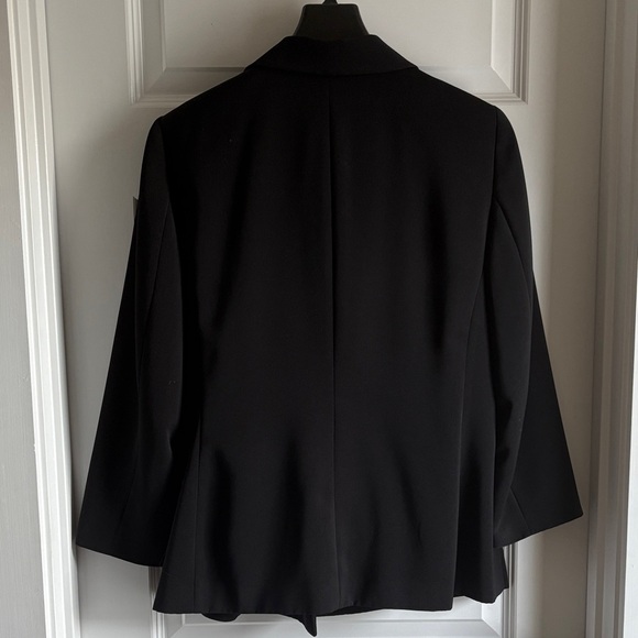 Votre Nom Classic Black Blazer - Picture 3 of 3